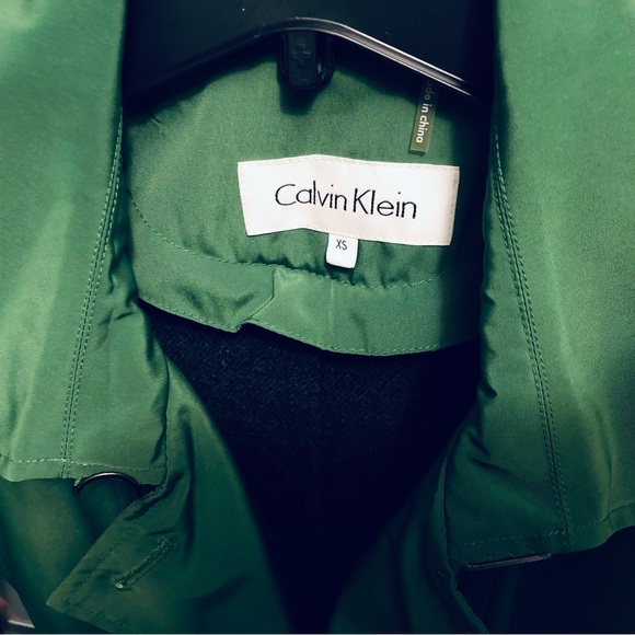 Calvin Klein trench coat - Picture 3 of 3